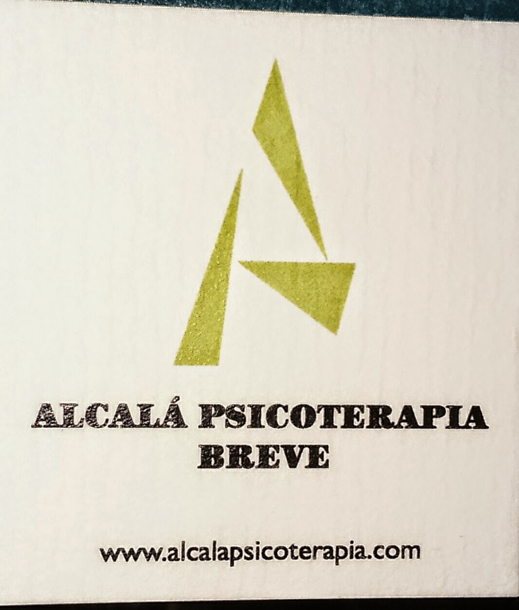 Logotipo de la clínica Alcalá Psicoterapia Breve. Salamanca